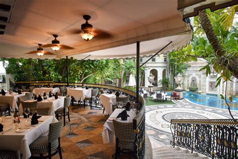 giannis restaurant miami